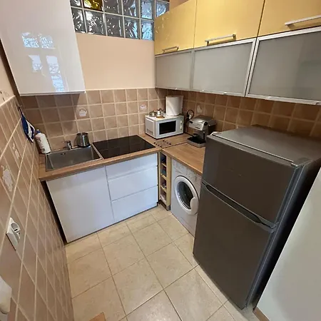 Ceglany Apartamento *